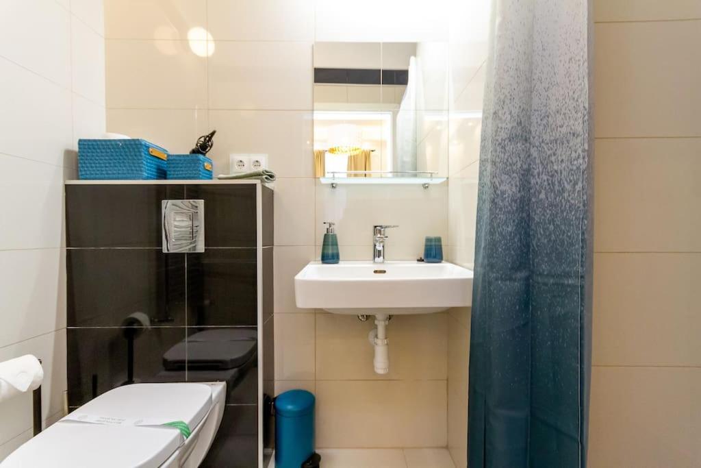 Opera Central Suite 3Br W Sauna By Newave Apartments บูดาเปสต์ ภายนอก รูปภาพ